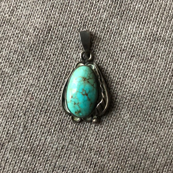 Vintage Jewelry - Vintage Sterling Silver & Turquoise Pendant